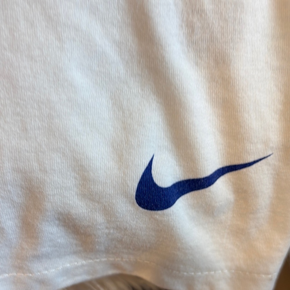 Nike White and Blue Short Sleeve Tee - Picture 5 of 9